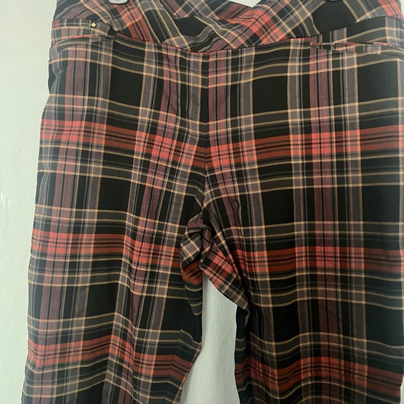 Attyre New York ankle length stretch pull on plaid women pants size 16 - Picture 2 of 2